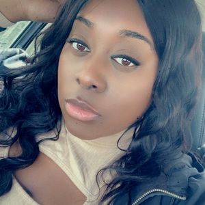 Meet your Posher, Asiya